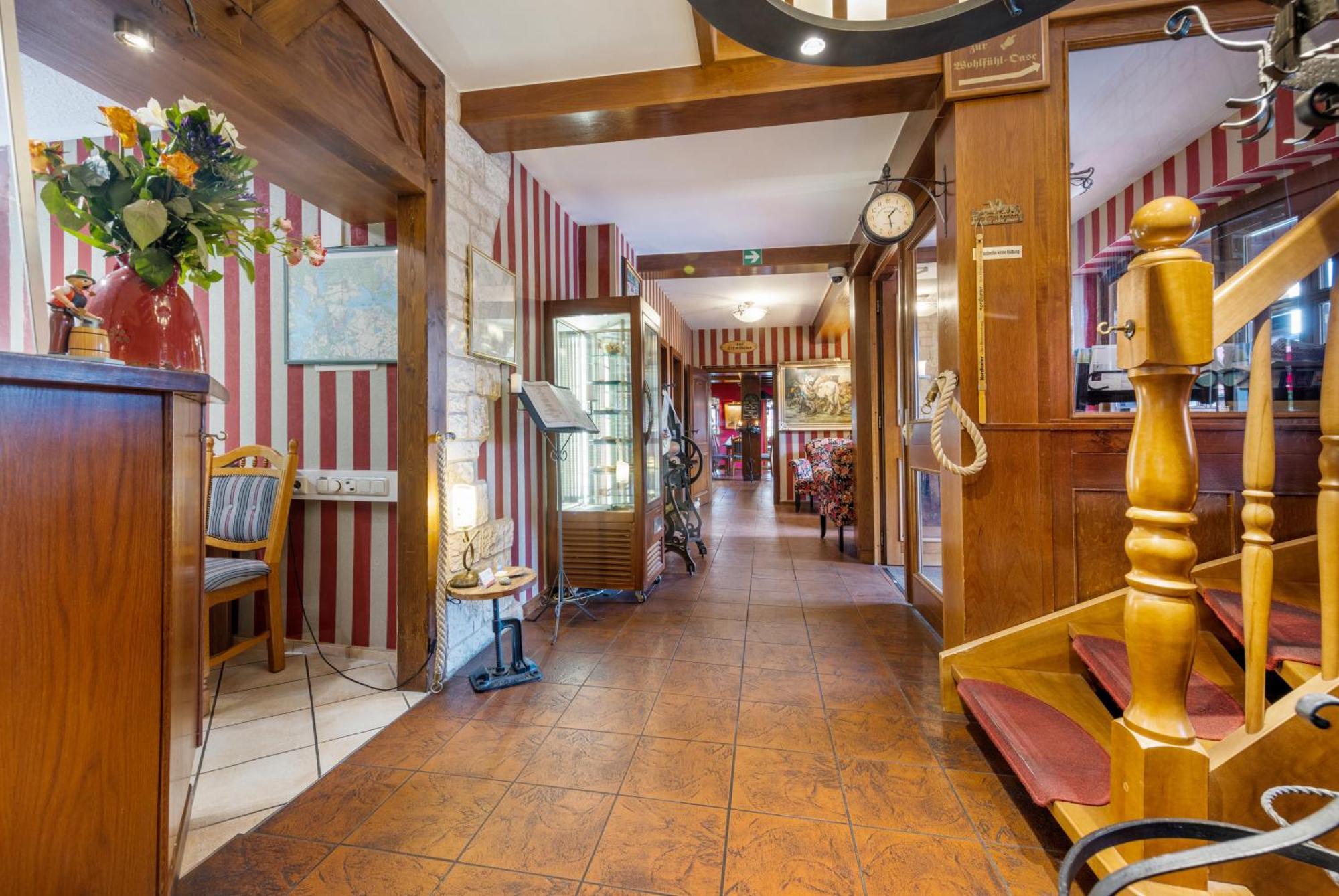 Landhotel Zur Schmiede Goehren-Lebbin Luaran gambar